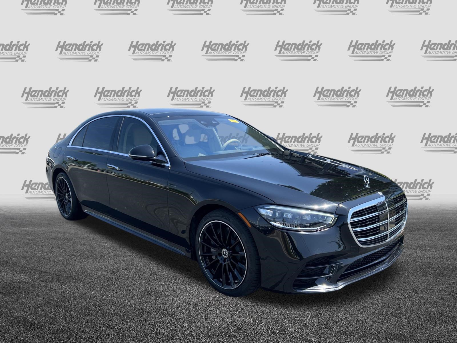 Used 2022 Mercedes-Benz S 500 4MATIC image 2