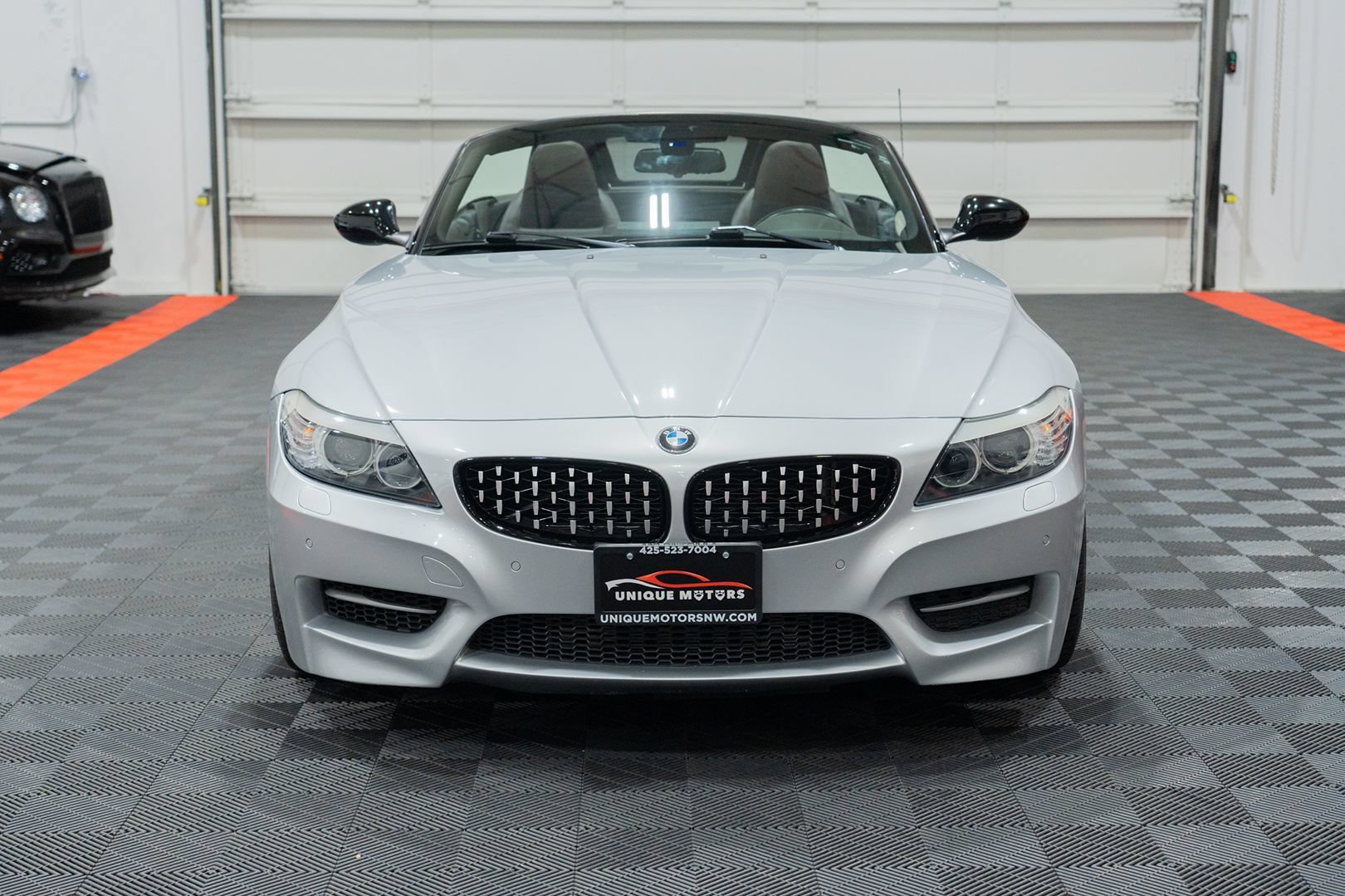 Used 2013 BMW Z4 sDrive35is RWD image 2