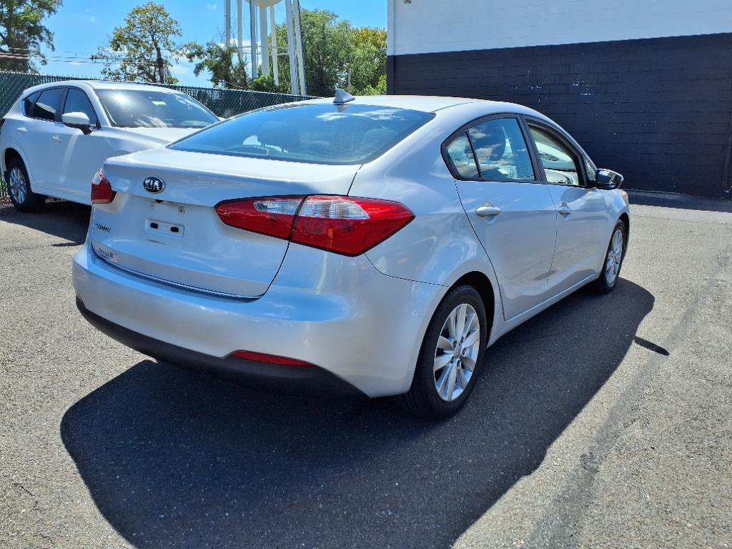 Used 2016 Kia Forte LX w/ LX Popular Plus Package image 3