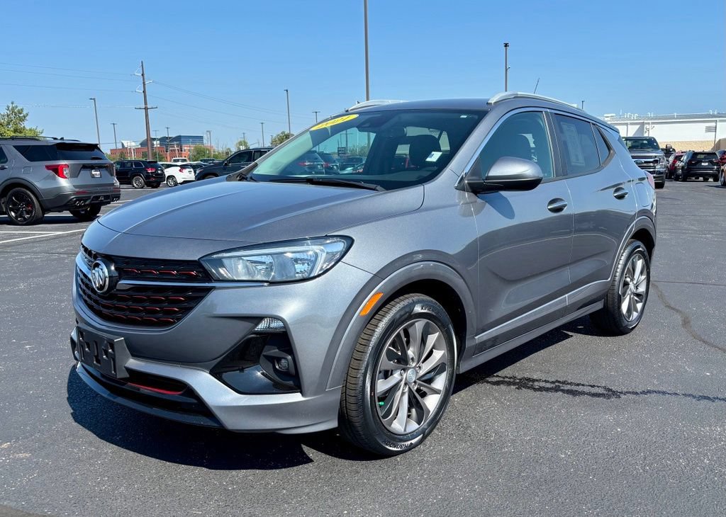 Used 2021 Buick Encore GX Preferred w/ Sport Touring Package FWD image 3