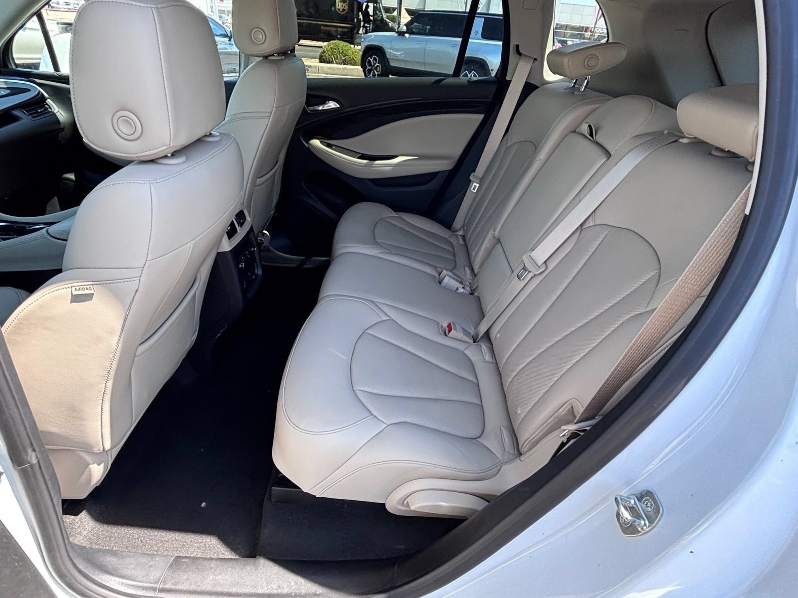 Used 2019 Buick Envision Essence FWD image 16
