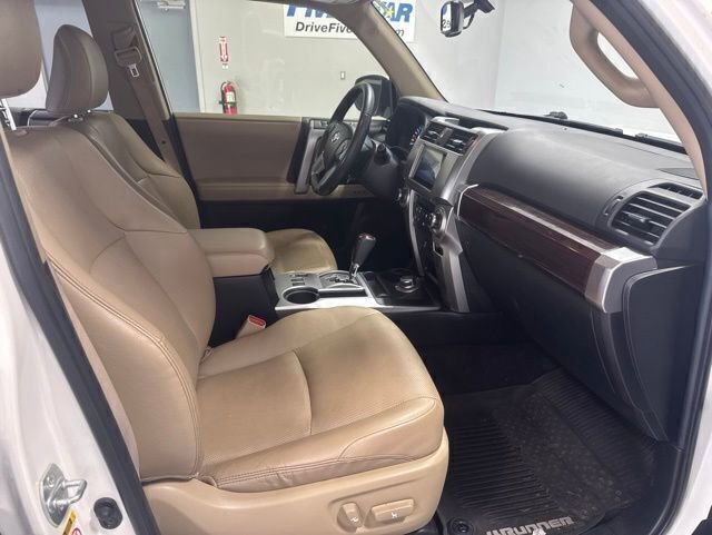 Used 2018 Toyota 4Runner Limited AWD/4WD image 21