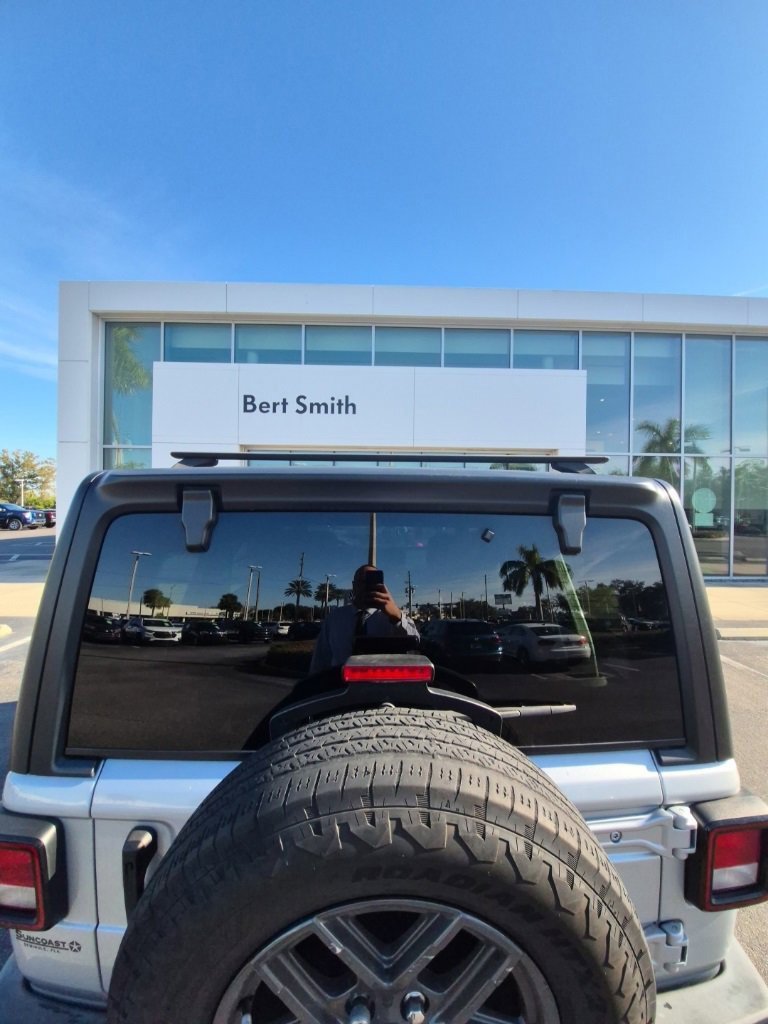 Used 2024 Jeep Wrangler Sport S image 4