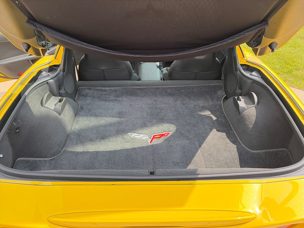 Used 2011 Chevrolet Corvette Grand Sport RWD image 22