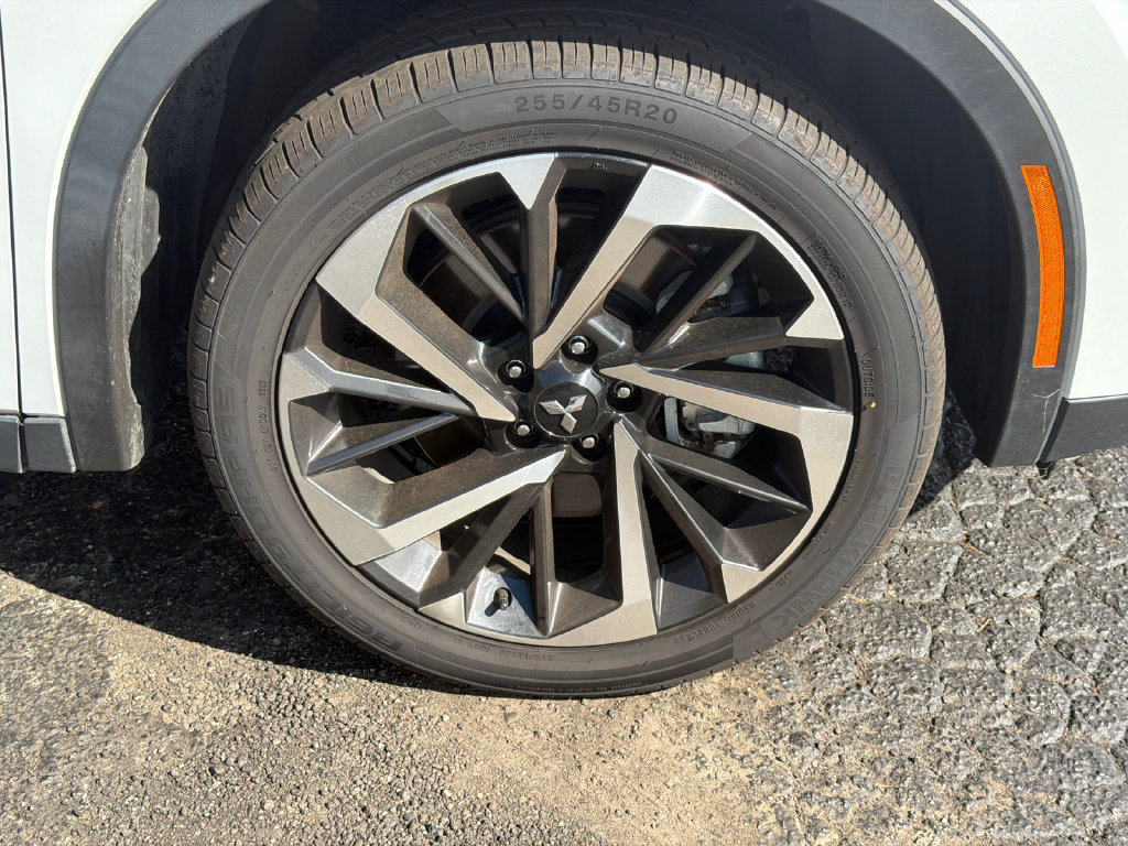 Used 2024 Mitsubishi Outlander SE FWD image 14