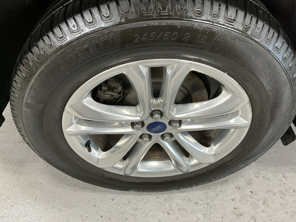 Used 2017 Ford Edge SEL w/ Equipment Group 201A FWD image 5