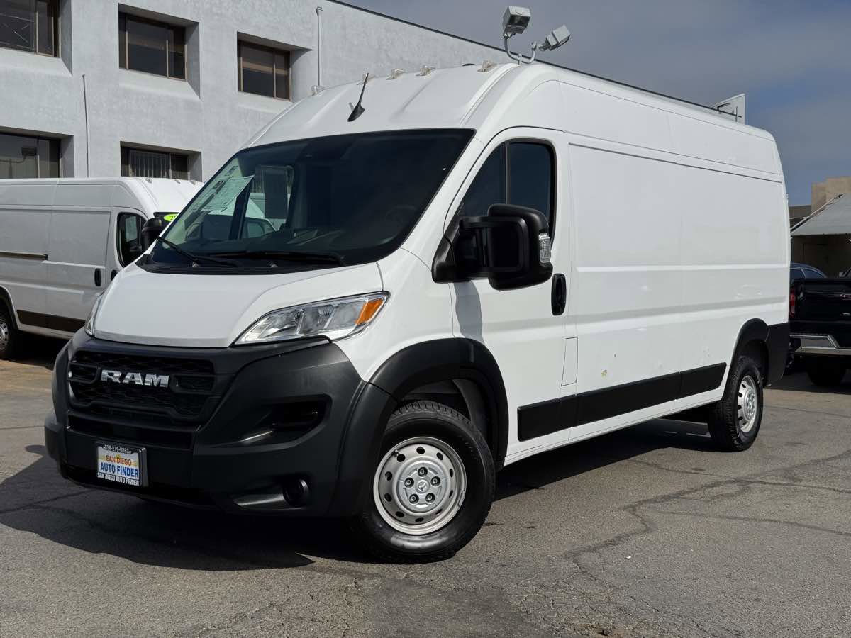 Used 2023 RAM ProMaster 2500 FWD image 2