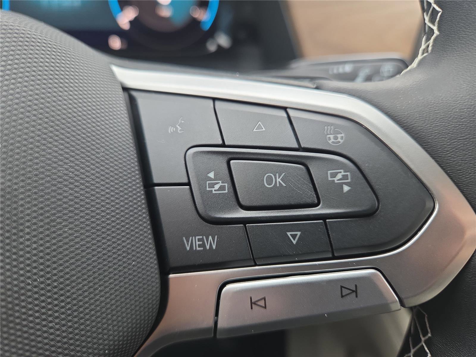 New 2026 Volkswagen Atlas SE image 17