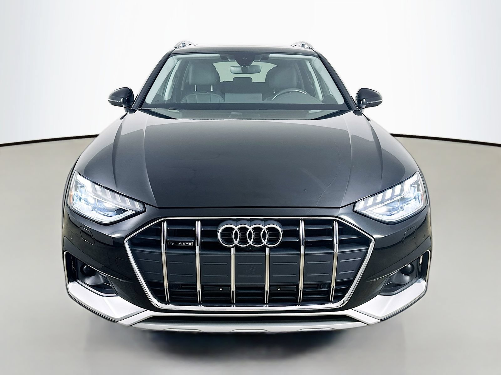 Used 2023 Audi A4 2.0T allroad Premium Plus w/ Premium Plus Package AWD/4WD image 2