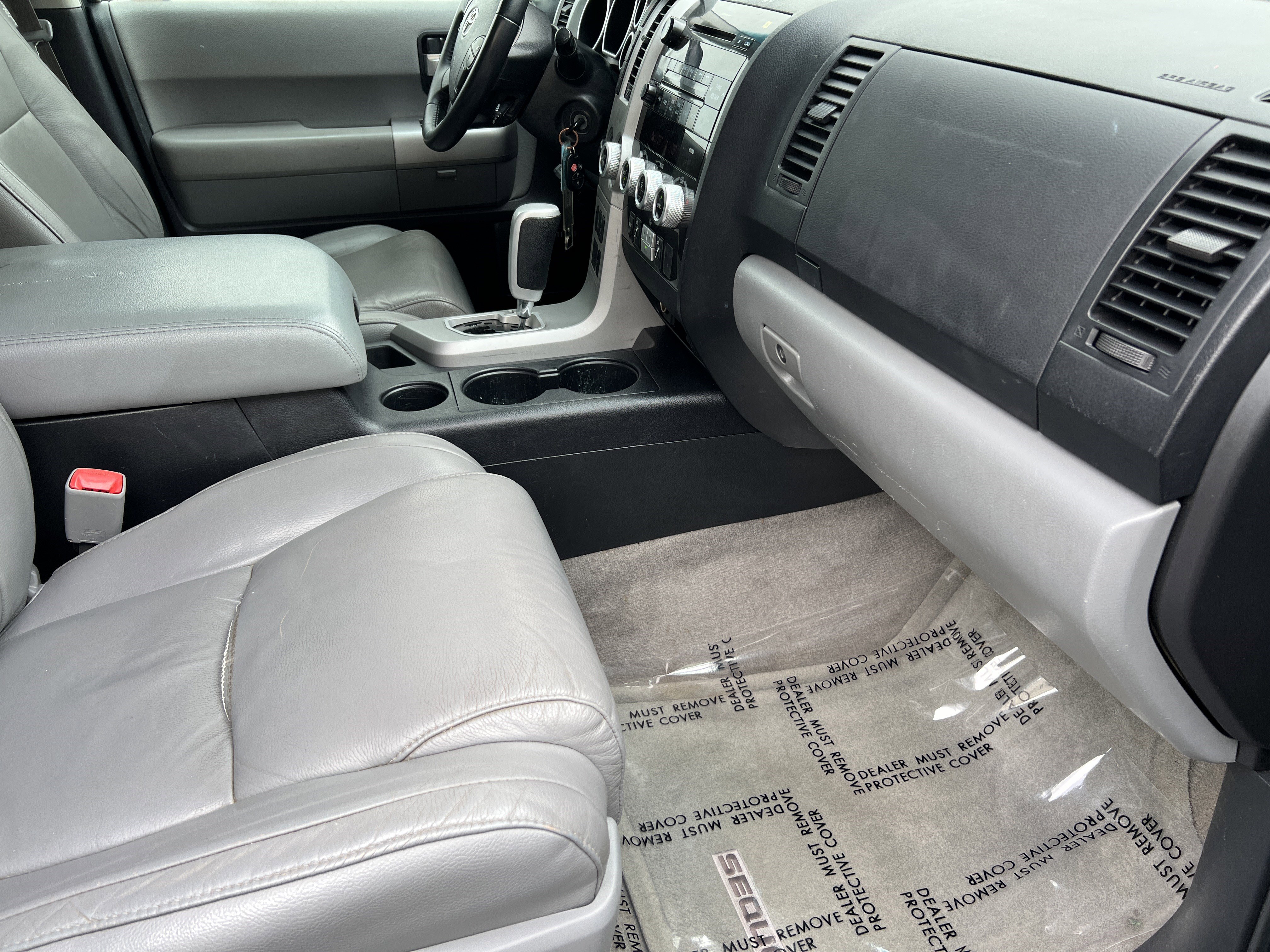 Used 2008 Toyota Sequoia Limited AWD/4WD image 24