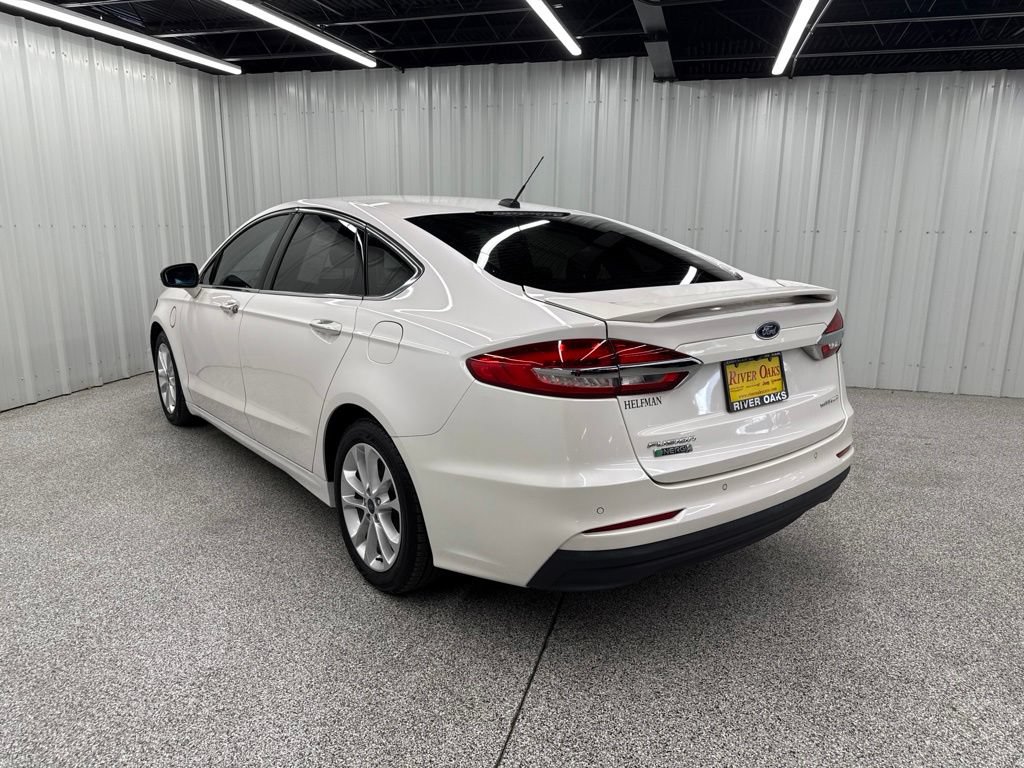 Used 2019 Ford Fusion Energi Titanium FWD image 4