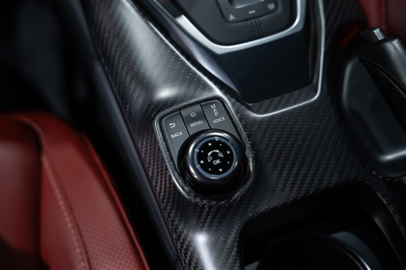 Used 2021 Nissan GT-R Premium AWD/4WD image 48