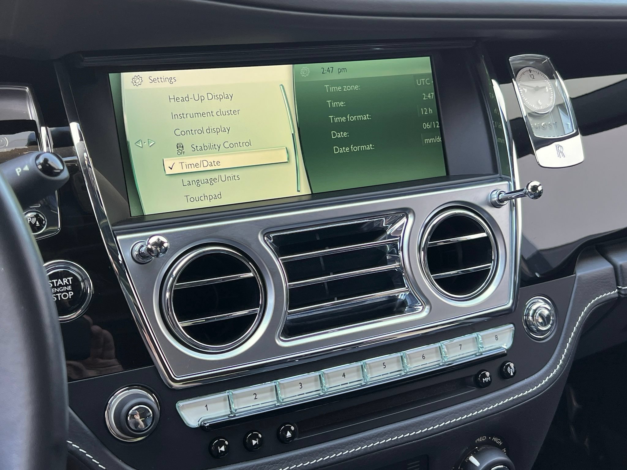 Used 2017 Rolls-Royce Ghost RWD image 27