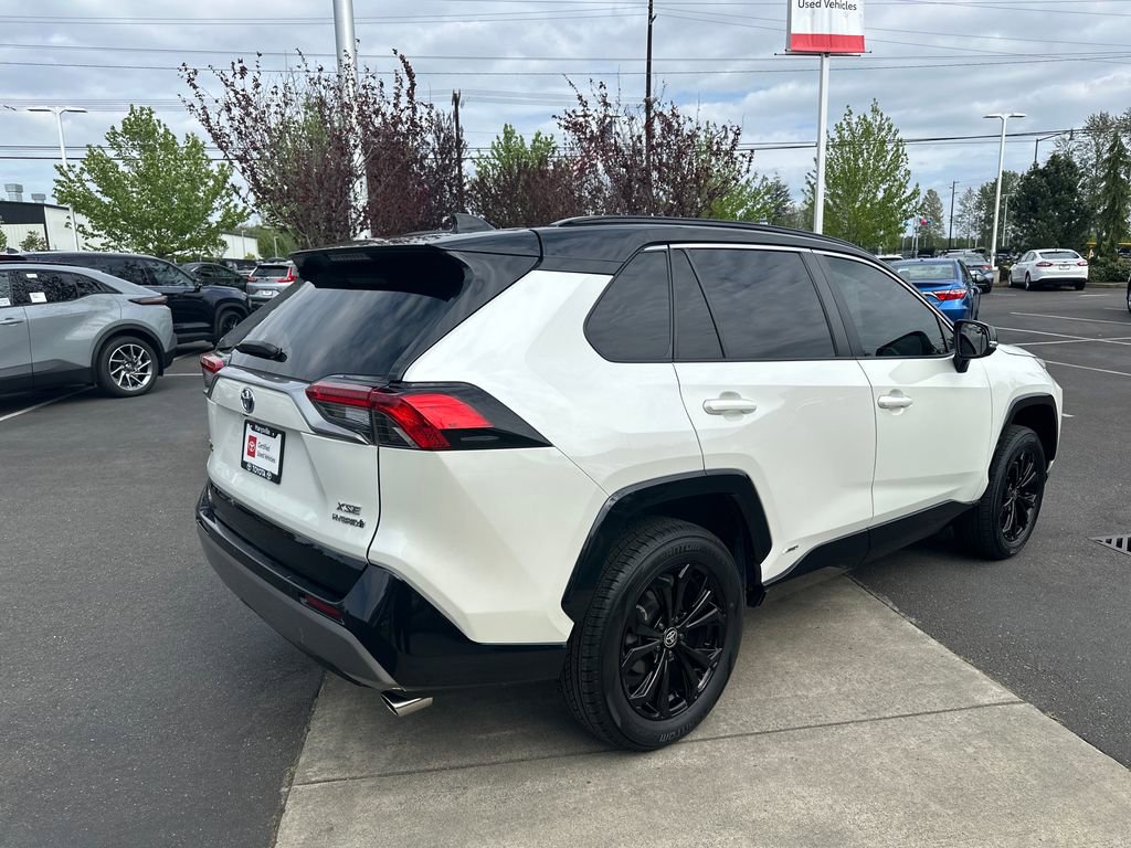 Certified 2022 Toyota RAV4 XSE w/ XSE Grade Weather Package AWD/4WD image 5
