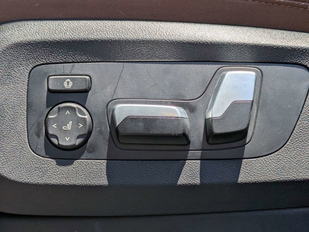 Used 2024 BMW X5 xDrive50e w/ M Sport Package AWD/4WD image 26
