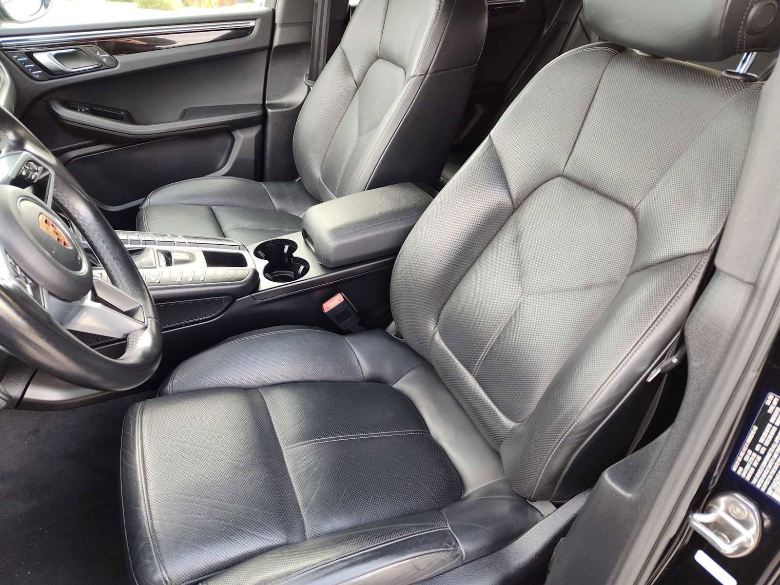 Used 2020 Porsche Macan image 19