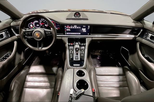 Used 2022 Porsche Panamera 4 Platinum Edition image 17