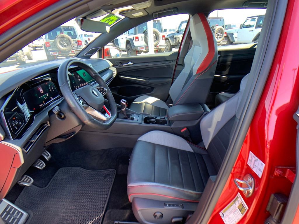 Used 2022 Volkswagen GTI SE image 10