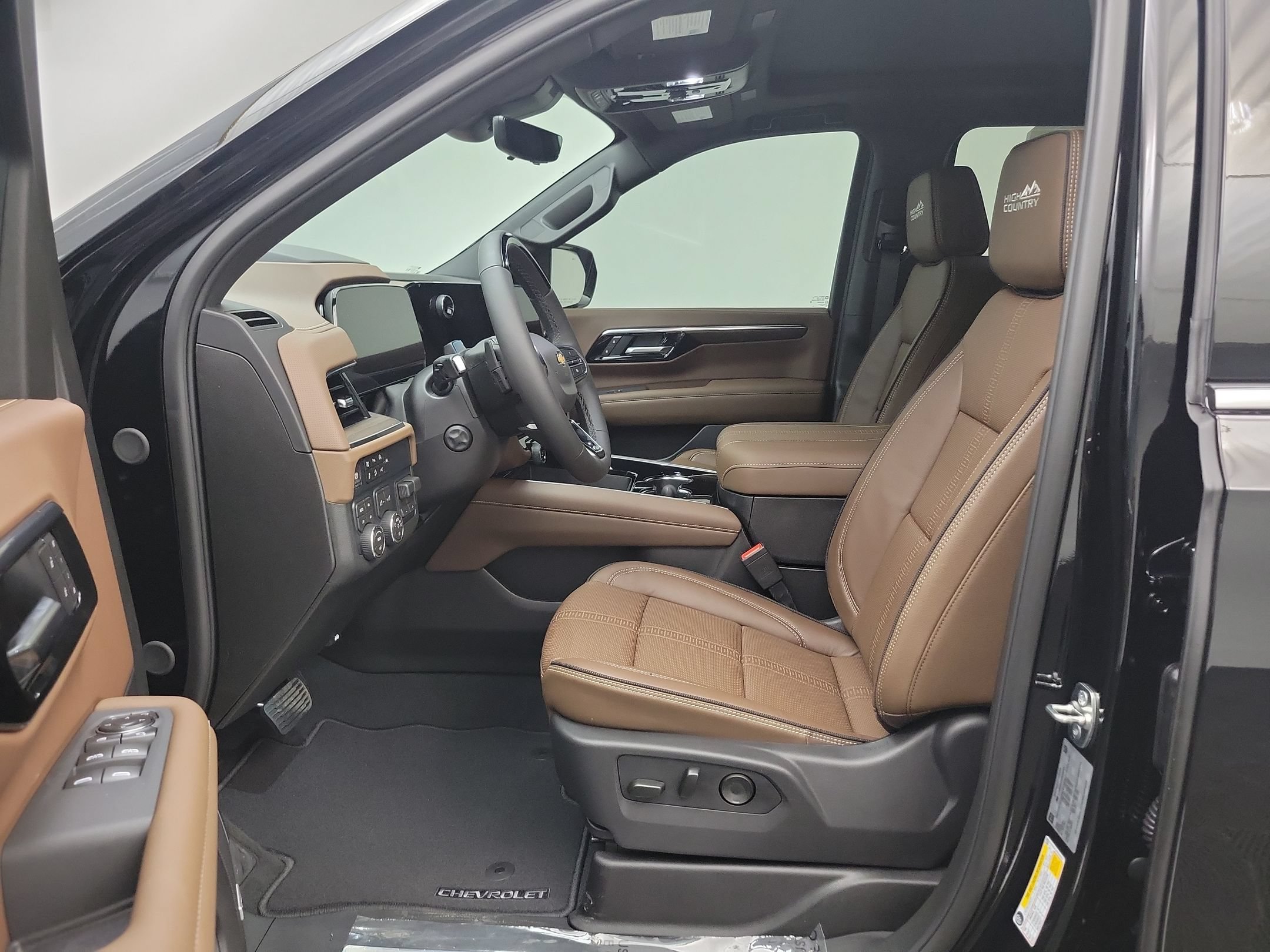 New 2026 Chevrolet Suburban High Country AWD/4WD image 4