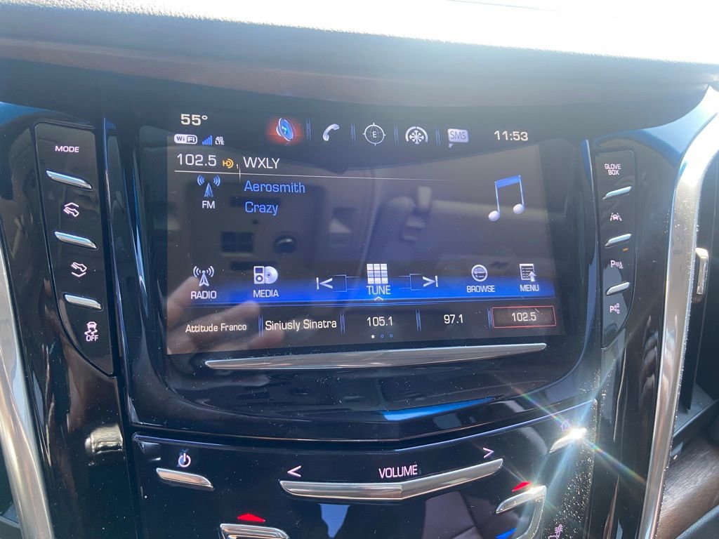 Used 2019 Cadillac Escalade Premium Luxury AWD/4WD image 21