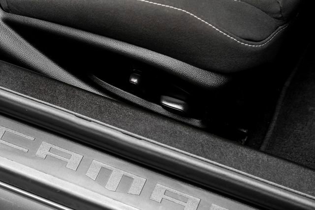 Used 2021 Chevrolet Camaro LT w/ Technology Package RWD image 32