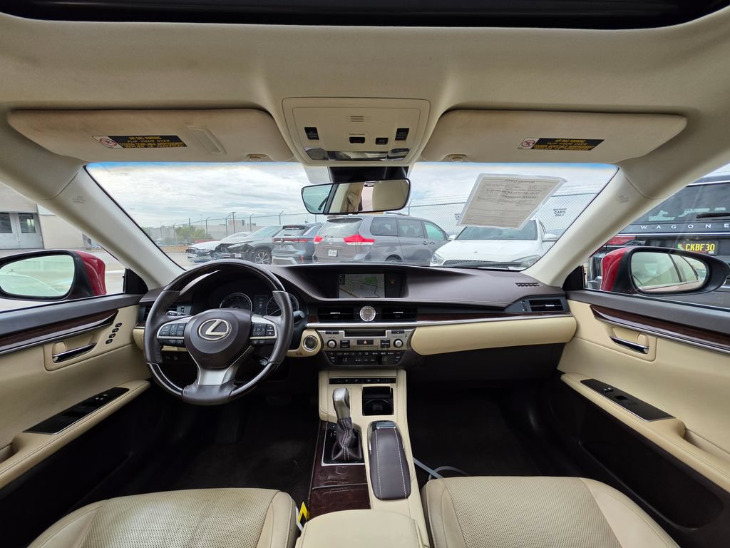 Used 2017 Lexus ES 350 w/ Luxury Package FWD image 19