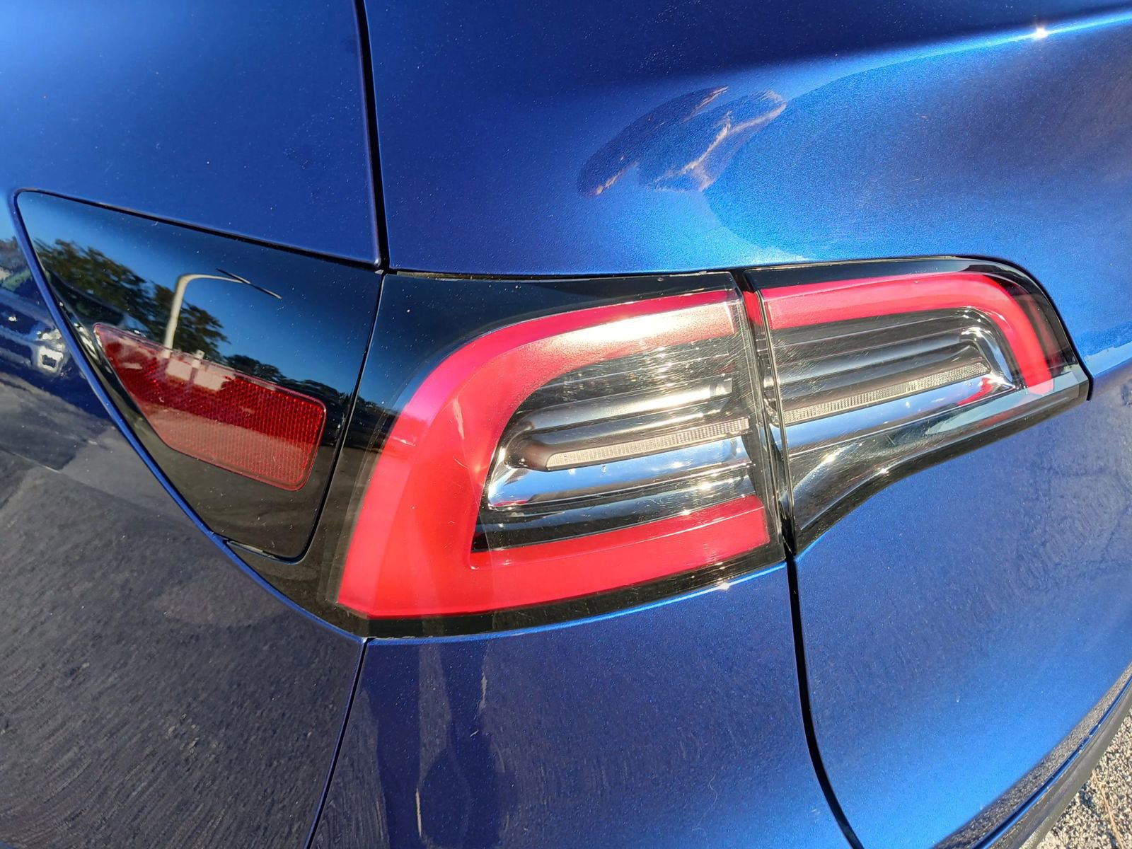 Used 2023 Tesla Model Y Long Range image 12