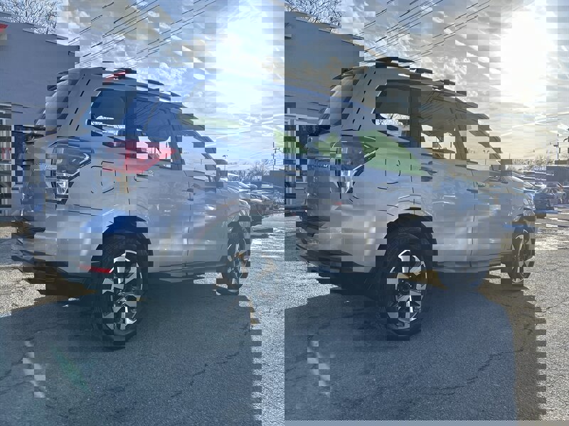 Used 2018 Subaru Forester 2.5i w/ Alloy Wheel Package image 4