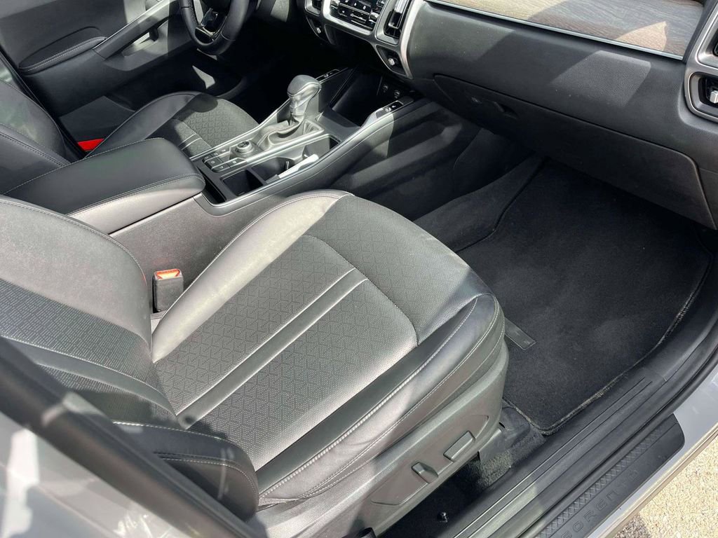 Used 2023 Kia Sorento X-Line EX image 11