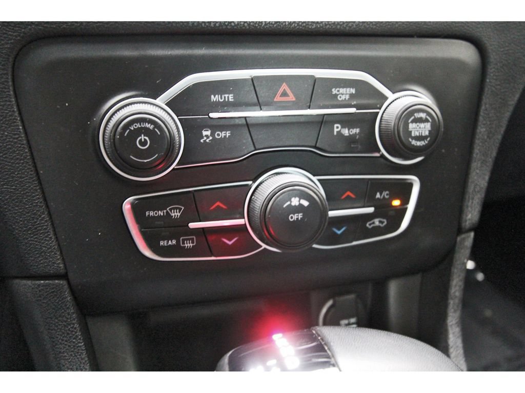 Used 2023 Dodge Charger SXT w/ Blacktop Package RWD image 26