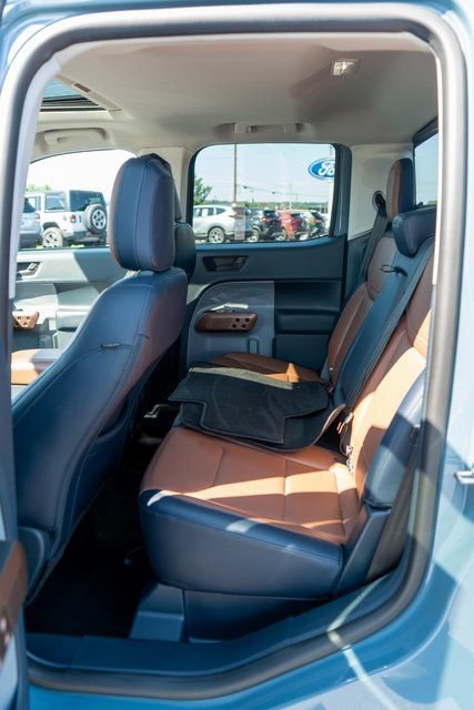 Used 2022 Ford Maverick Lariat w/ Lariat Luxury Package AWD/4WD image 11