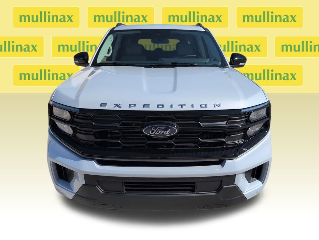 New 2026 Ford Expedition Active image 13