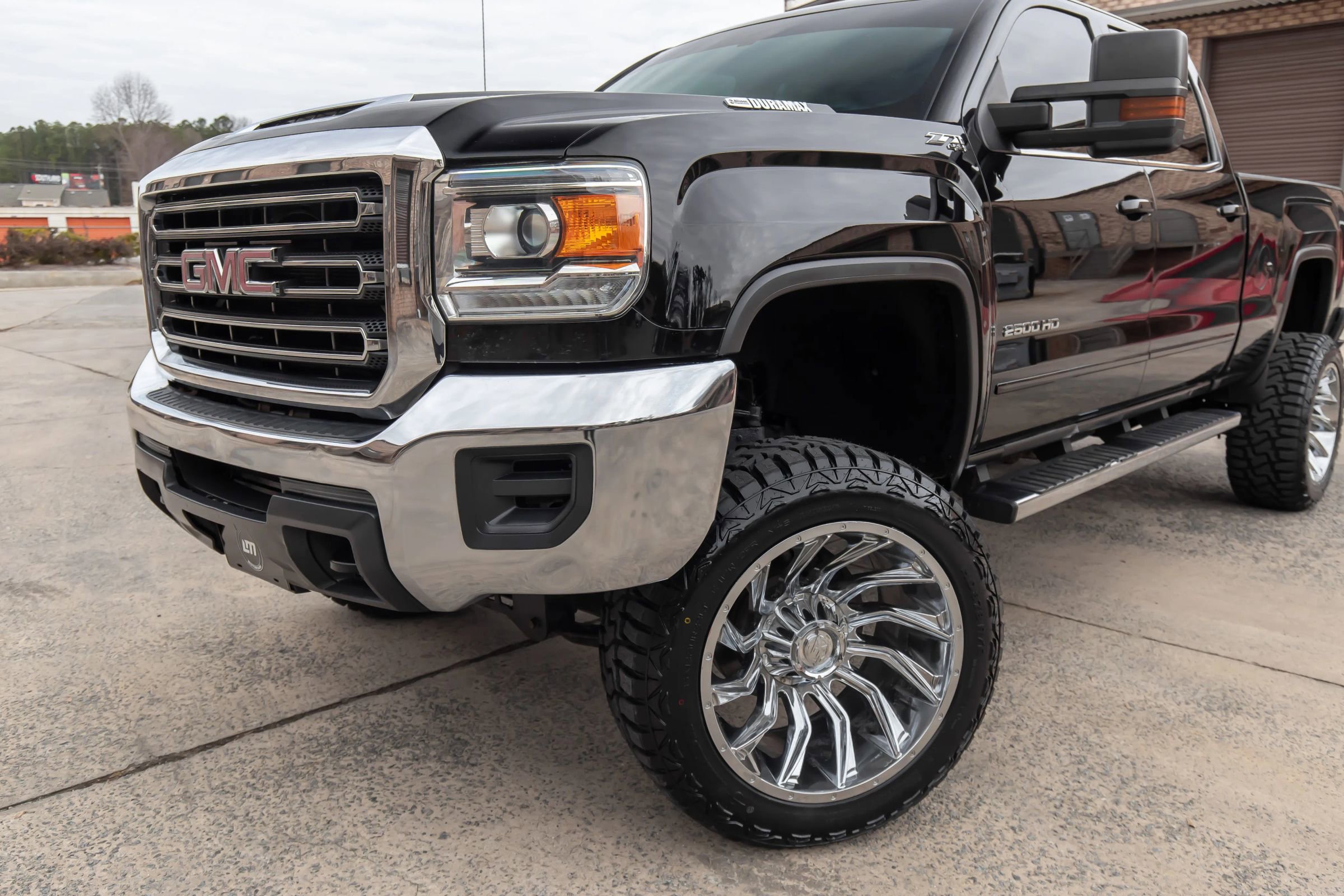 Used 2018 GMC Sierra 2500 SLE image 3
