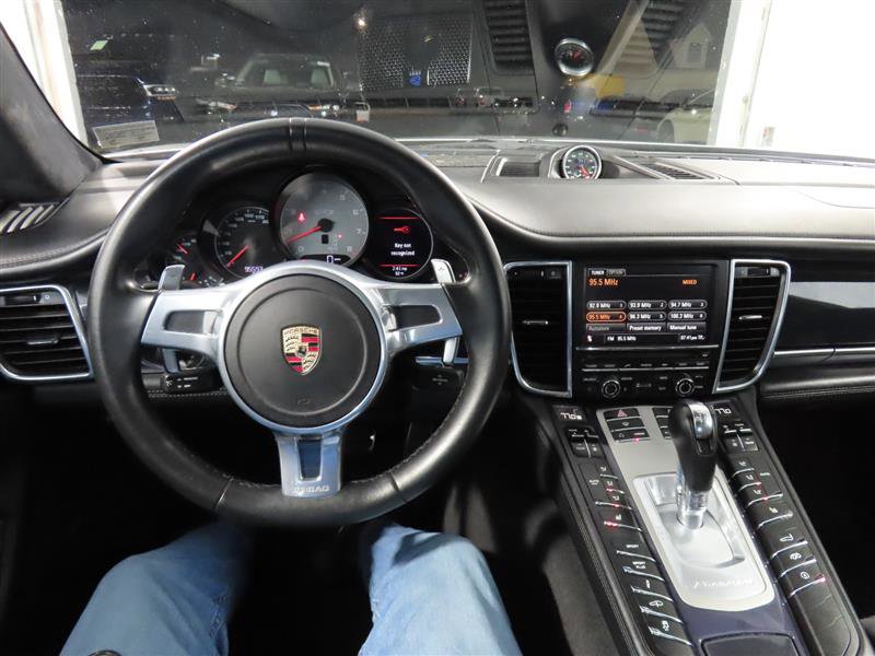 Used 2013 Porsche Panamera GTS image 21