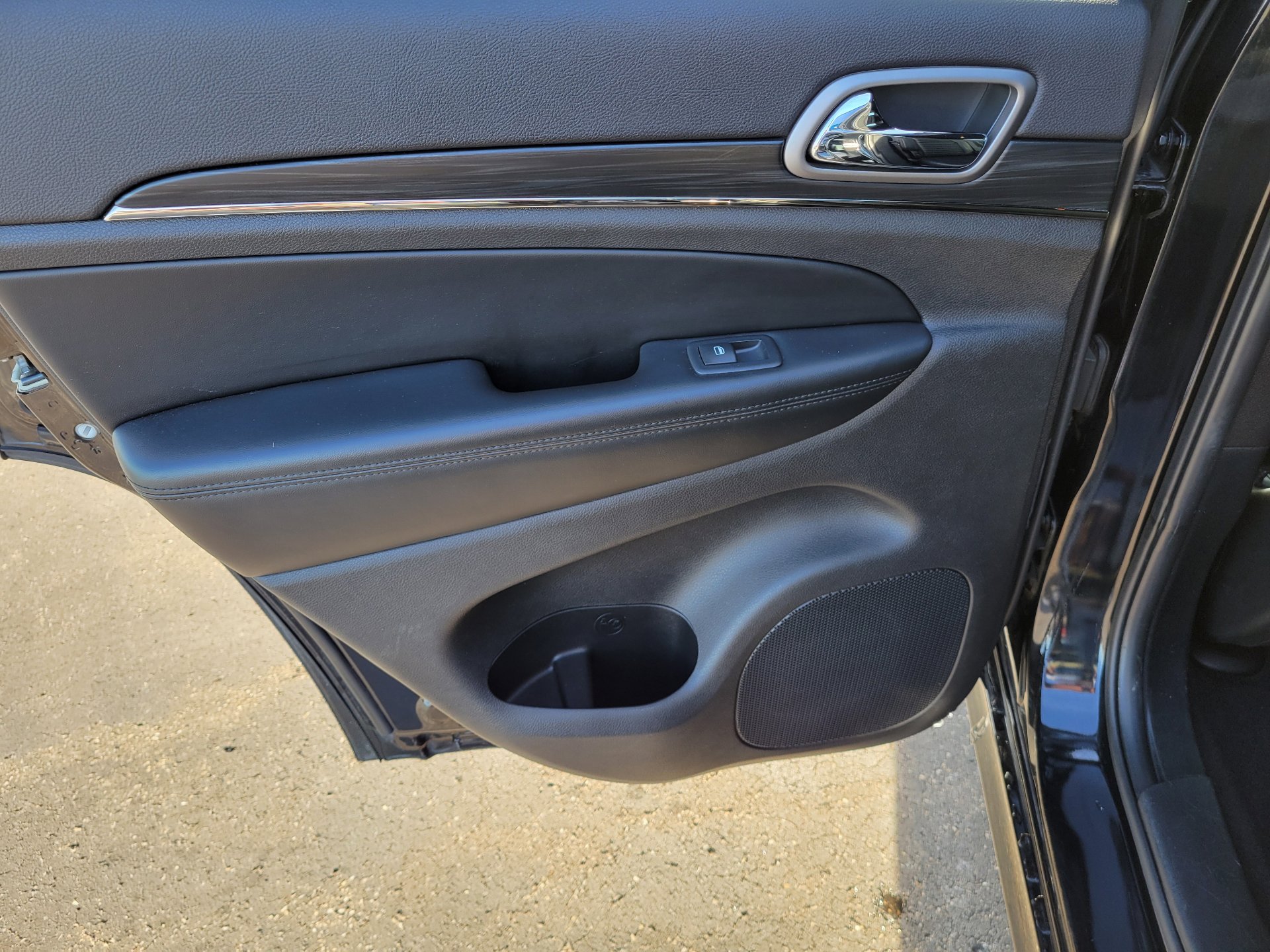 Used 2020 Jeep Grand Cherokee Limited X image 14