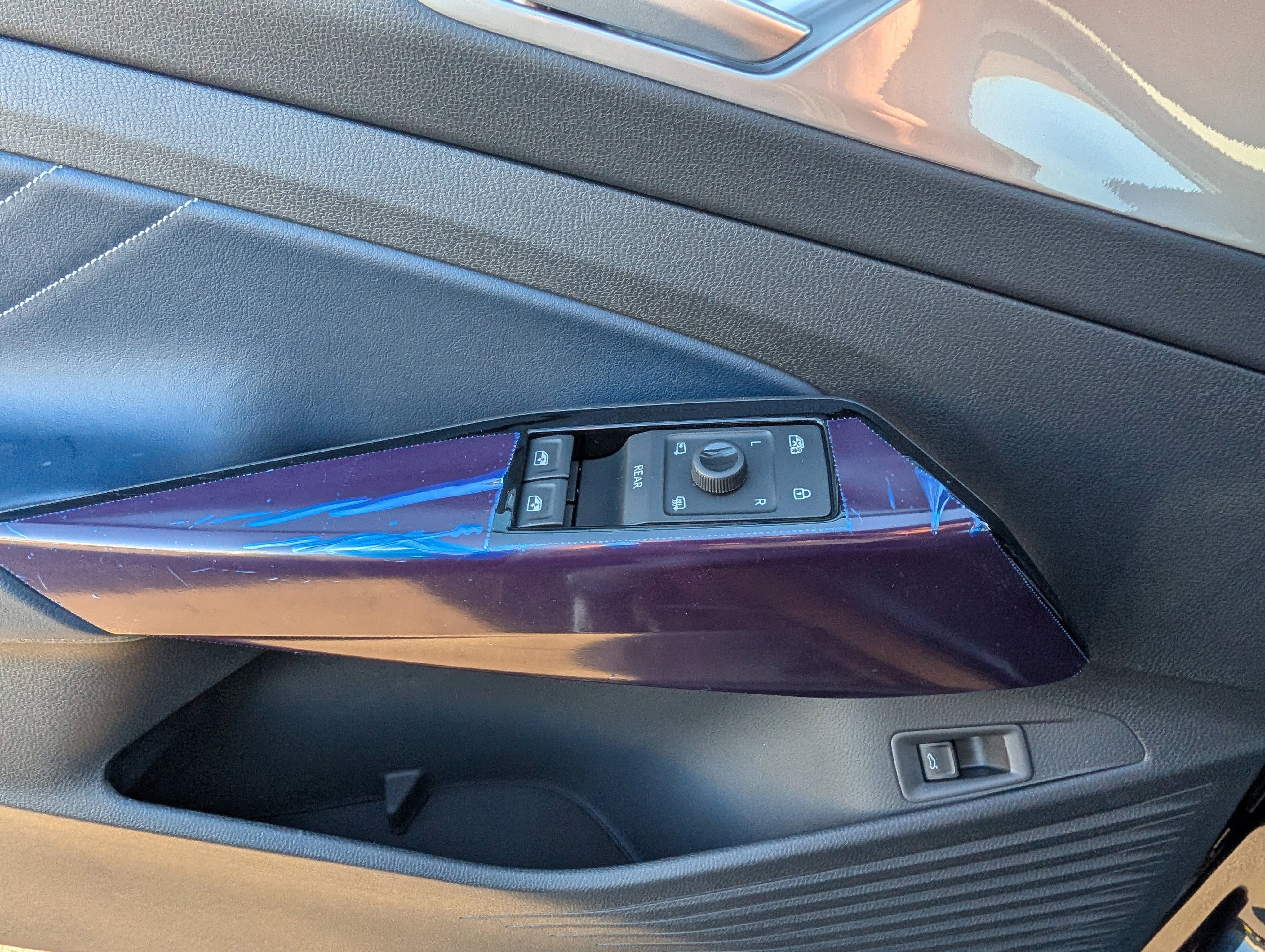 New 2025 Volkswagen ID.4 Pro S Plus AWD/4WD image 9