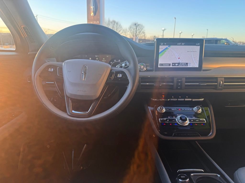 Certified 2022 Lincoln Corsair AWD w/ Equipment Group 101A image 22