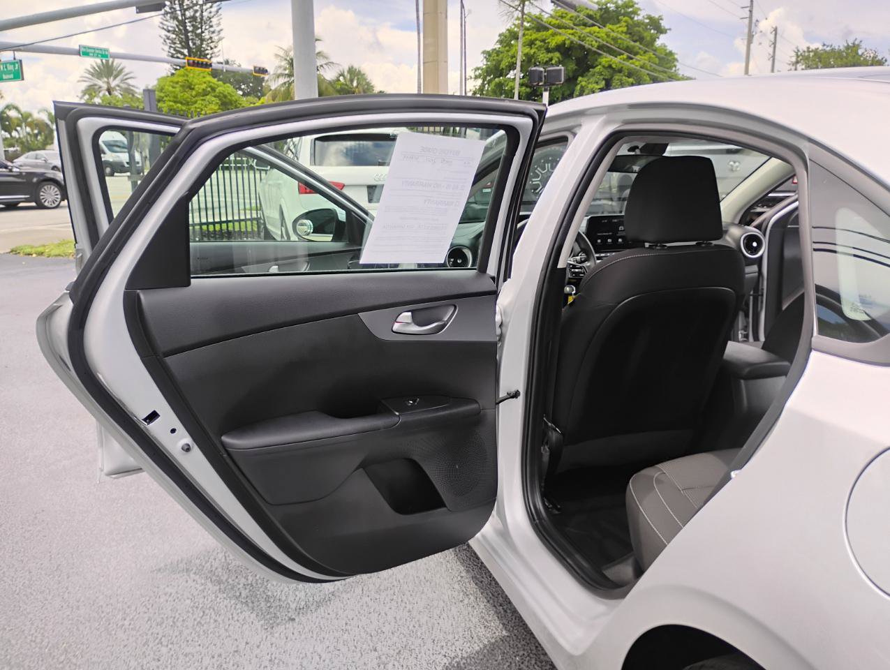 Used 2021 Kia Forte LXS FWD image 31