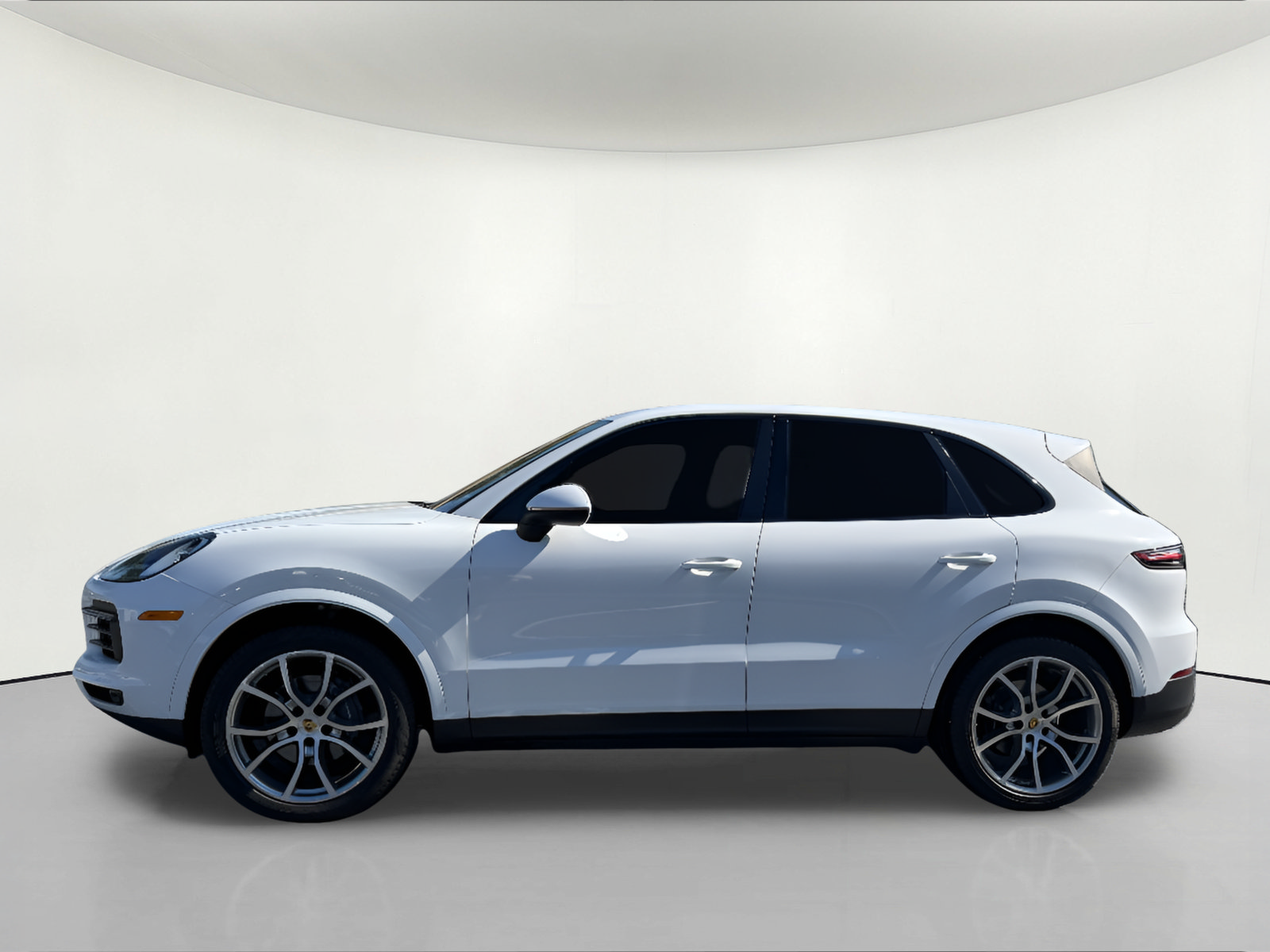 Used 2019 Porsche Cayenne AWD/4WD image 2