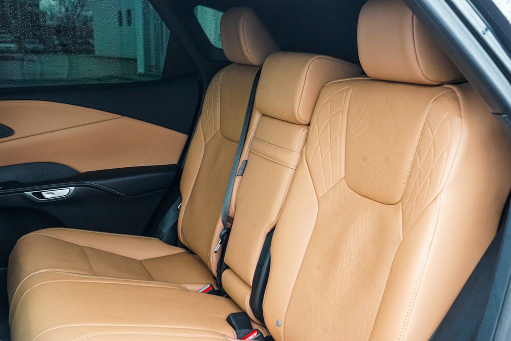 Used 2024 Lexus RX 350 Premium Plus w/ Convenience Package image 15