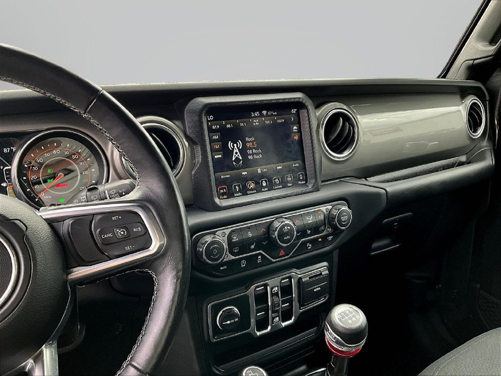 Used 2019 Jeep Wrangler Unlimited Sahara AWD/4WD image 11