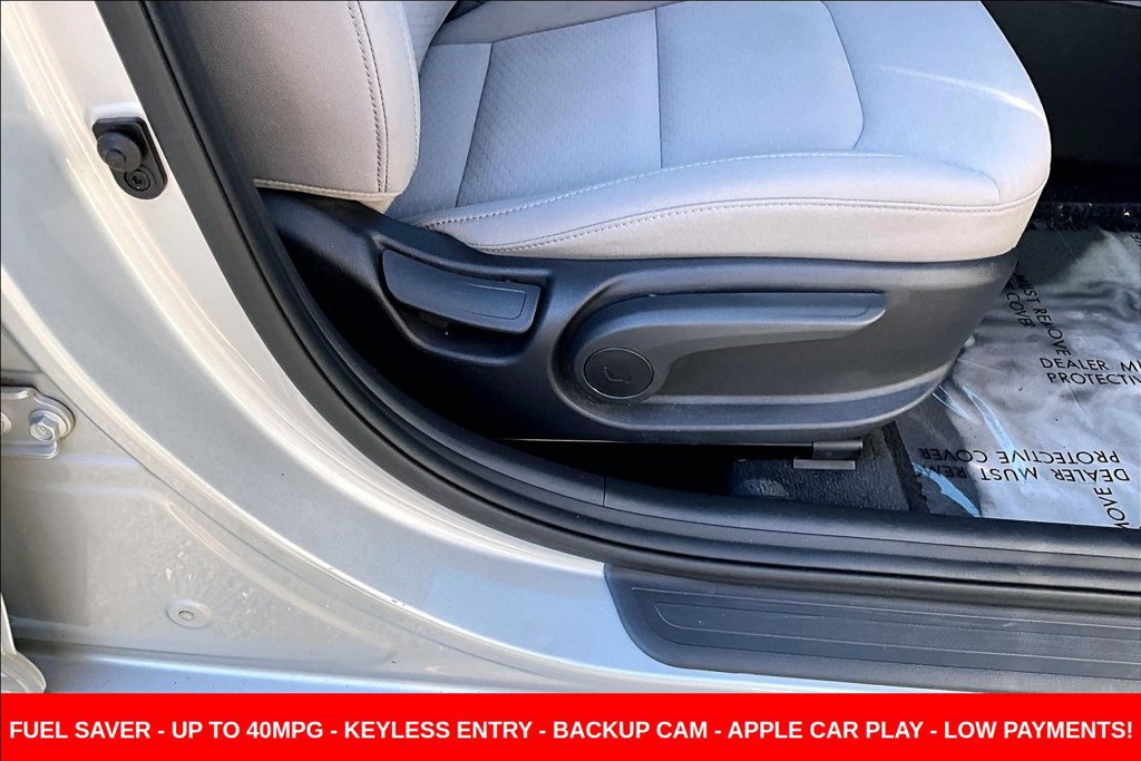 Used 2020 Hyundai Elantra SEL FWD image 32