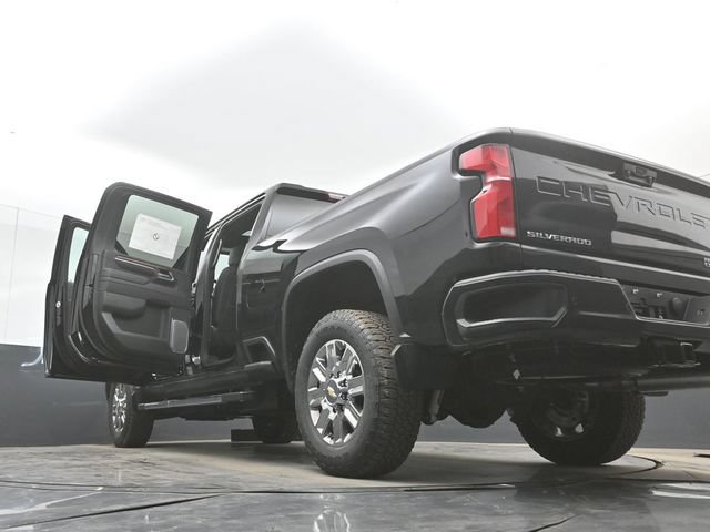 Used 2026 Chevrolet Silverado 2500 High Country w/ Technology Package AWD/4WD image 59