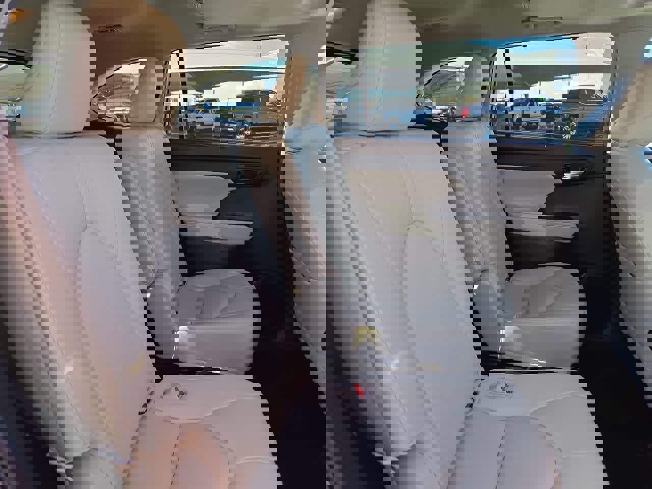 Used 2022 Toyota Highlander XLE image 17