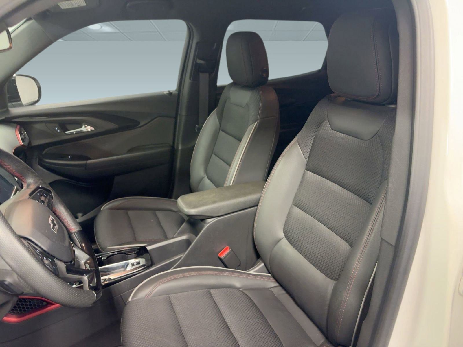 Used 2023 Chevrolet TrailBlazer RS w/ Technology Package image 14