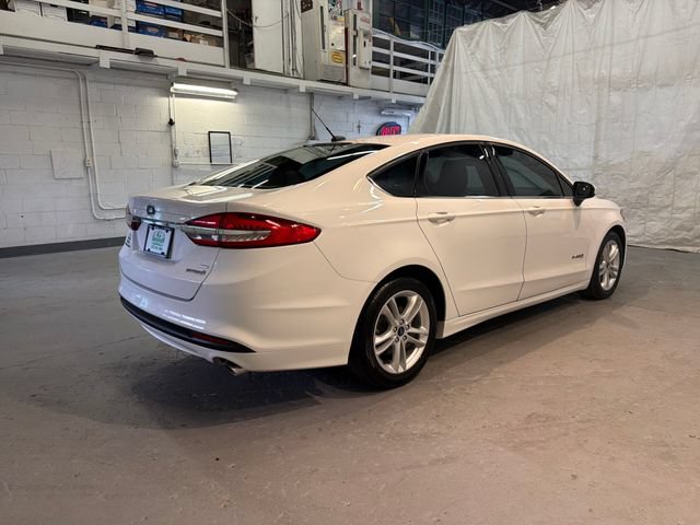 Used 2018 Ford Fusion SE FWD image 7