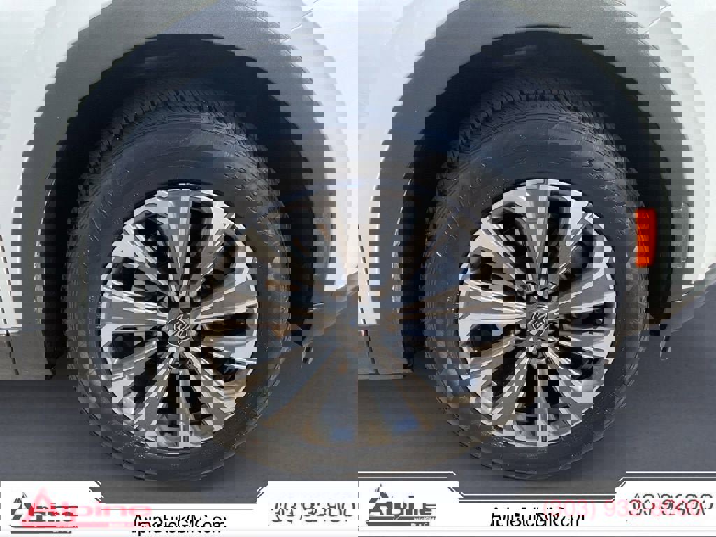 Used 2024 Buick Envision Preferred image 14