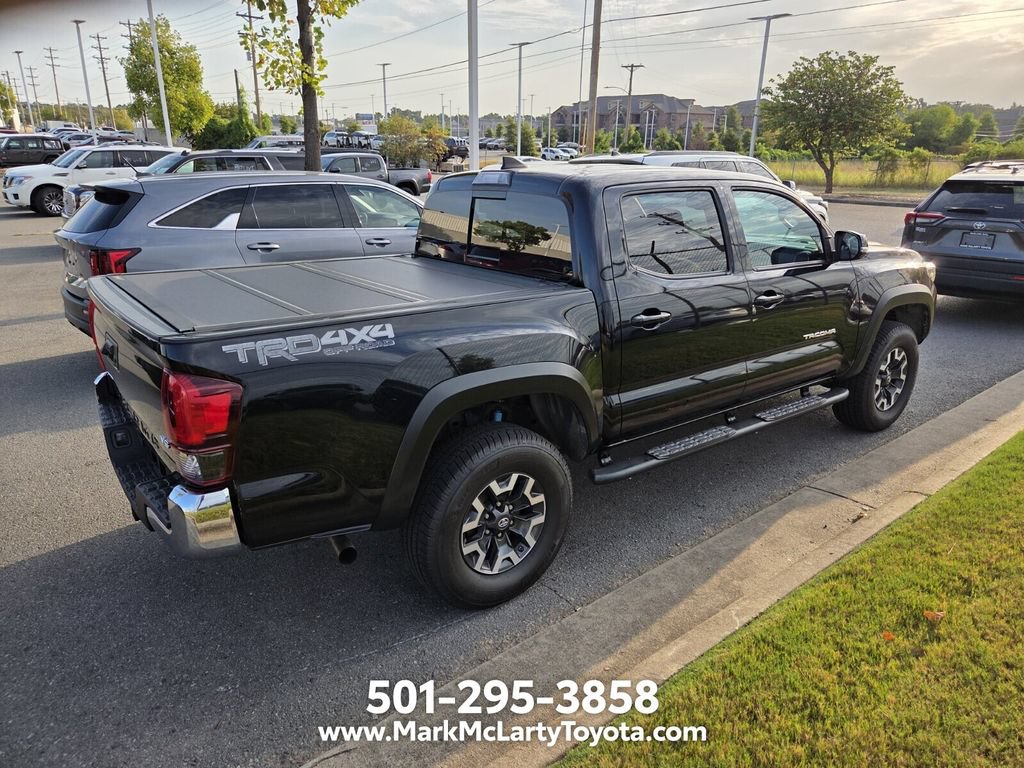 Used 2019 Toyota Tacoma TRD Off-Road AWD/4WD image 4