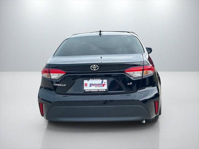 Certified 2025 Toyota Corolla LE FWD image 6