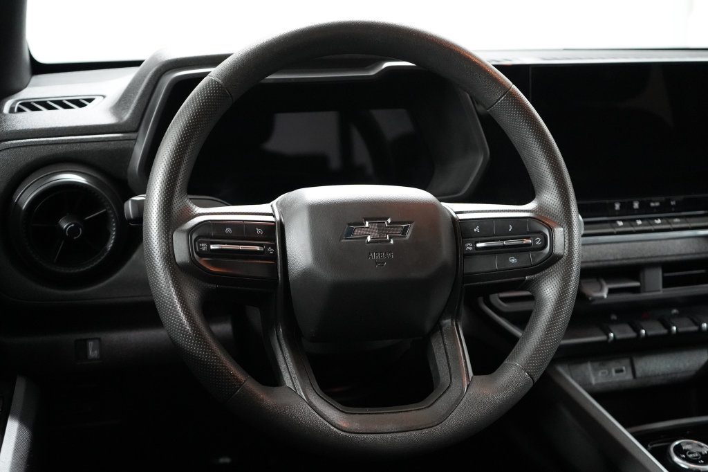 Used 2024 Chevrolet Colorado Trail Boss w/ Technology Package AWD/4WD image 13